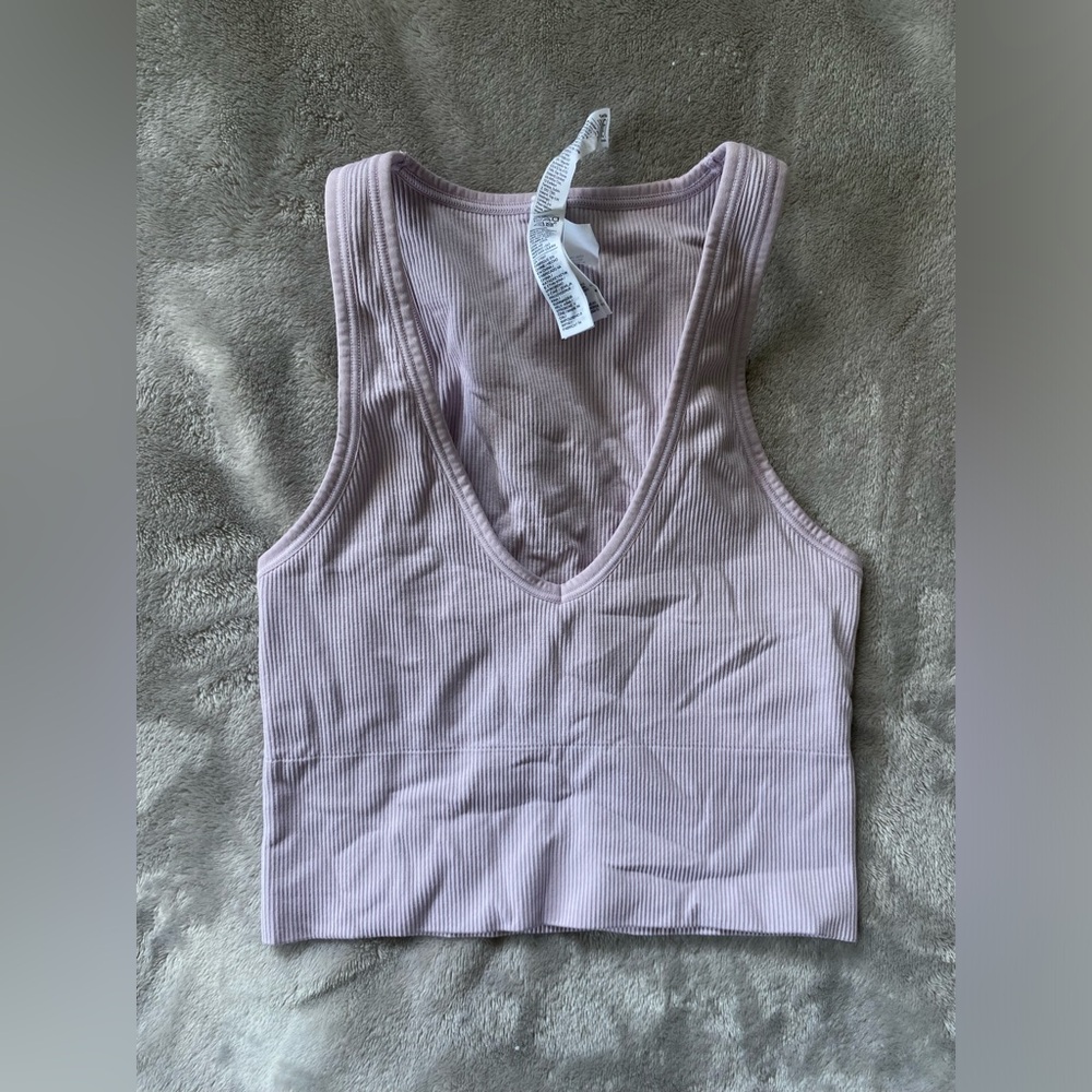 Athleta V Neck Athletic Crop Top